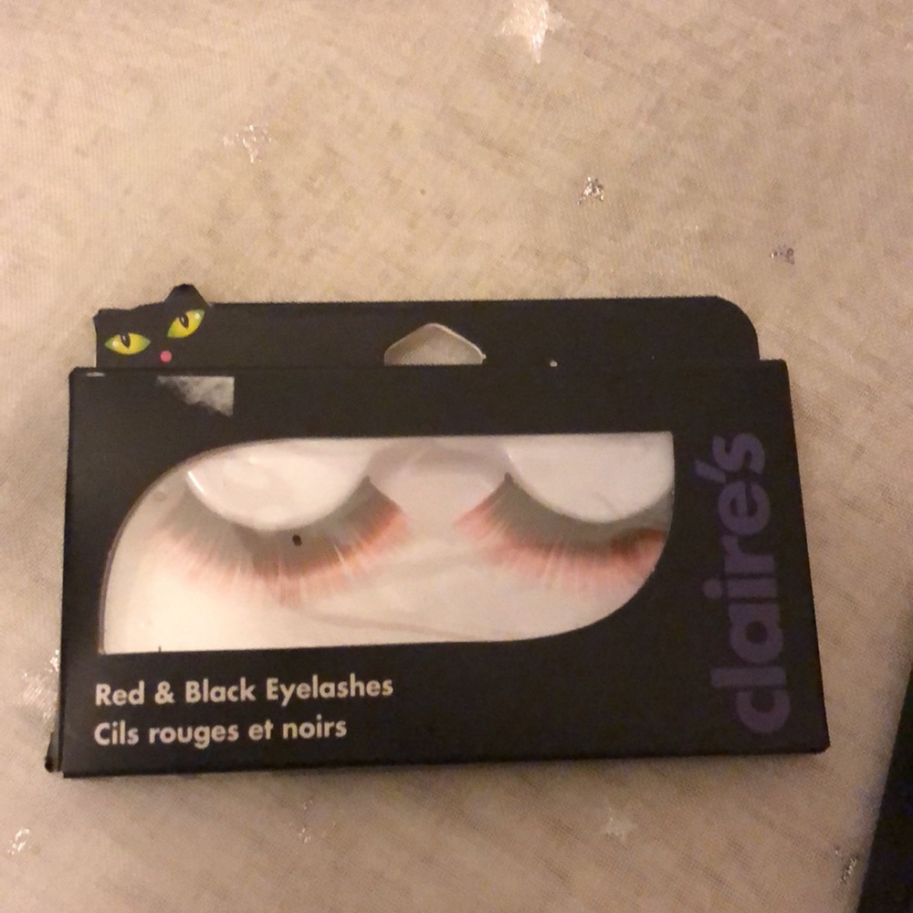 Claires Eyelash Halloween bundle - Picture 5 of 8